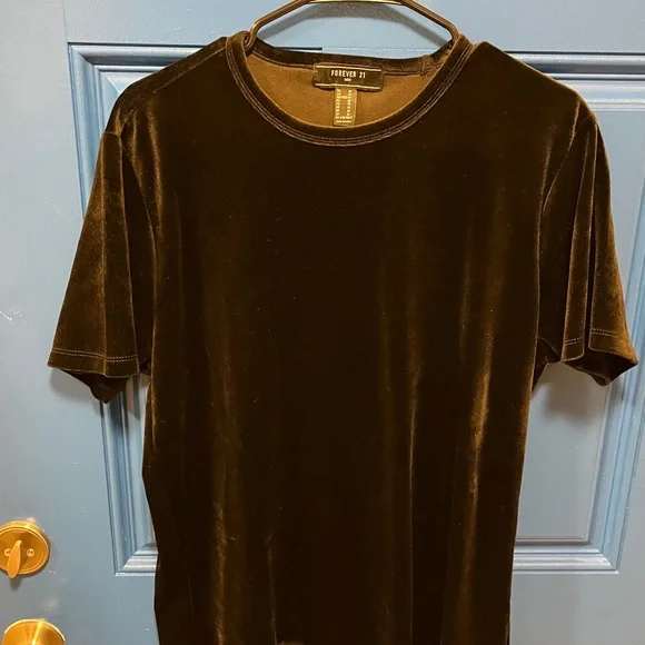 Forever 21 Black Short Sleeve Tee - Picture 1 of 2